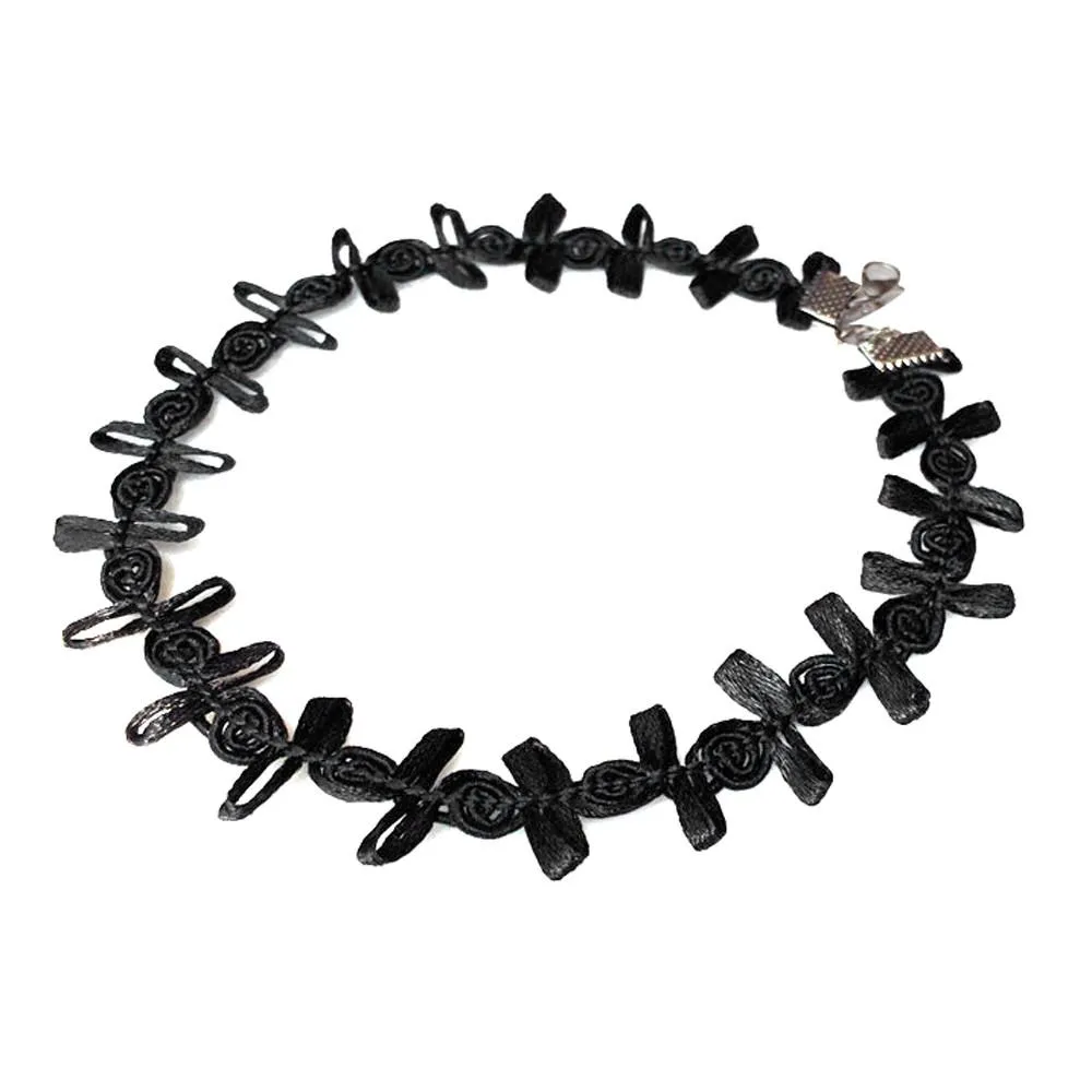 Elegant Lace Pendant  Choker Leaves Branch Necklace