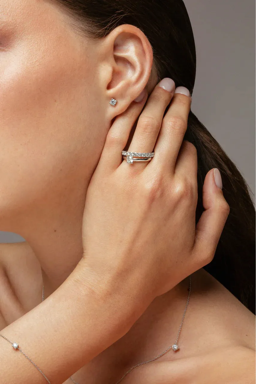 Half eternity ring