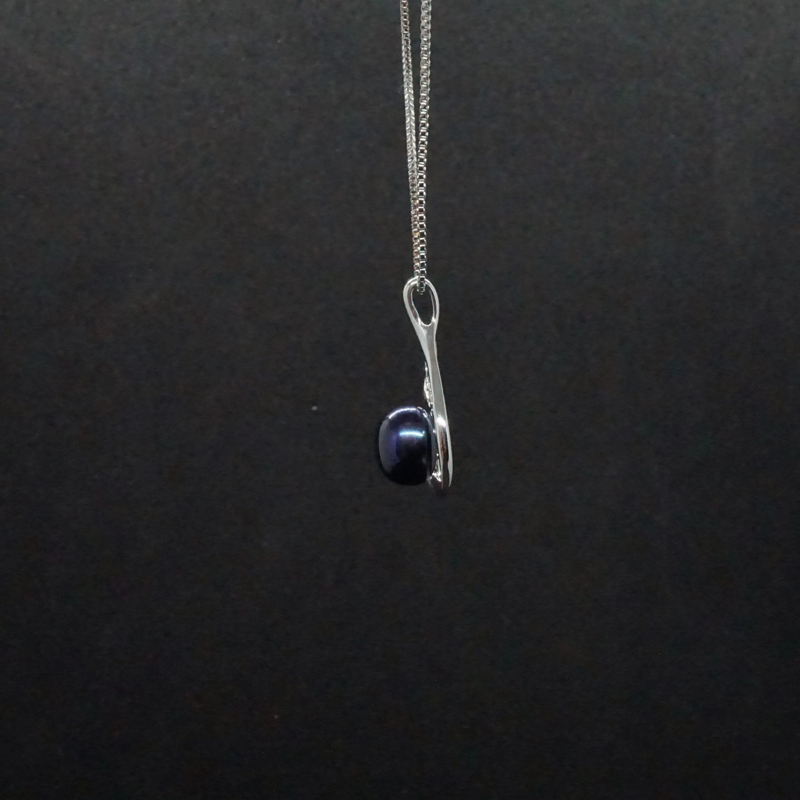 Iris X -  Single Freshwater Pearl Silver Pendant