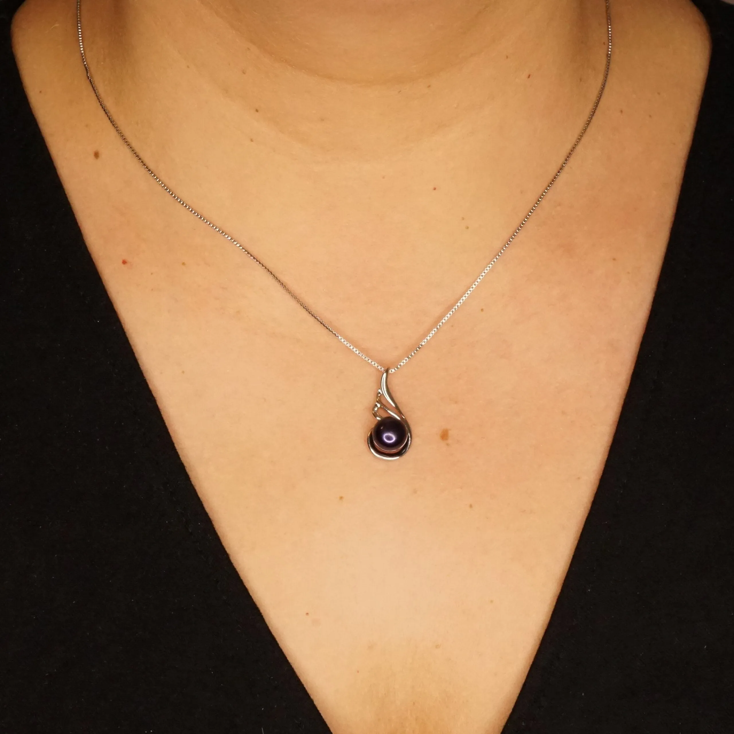 Iris X -  Single Freshwater Pearl Silver Pendant