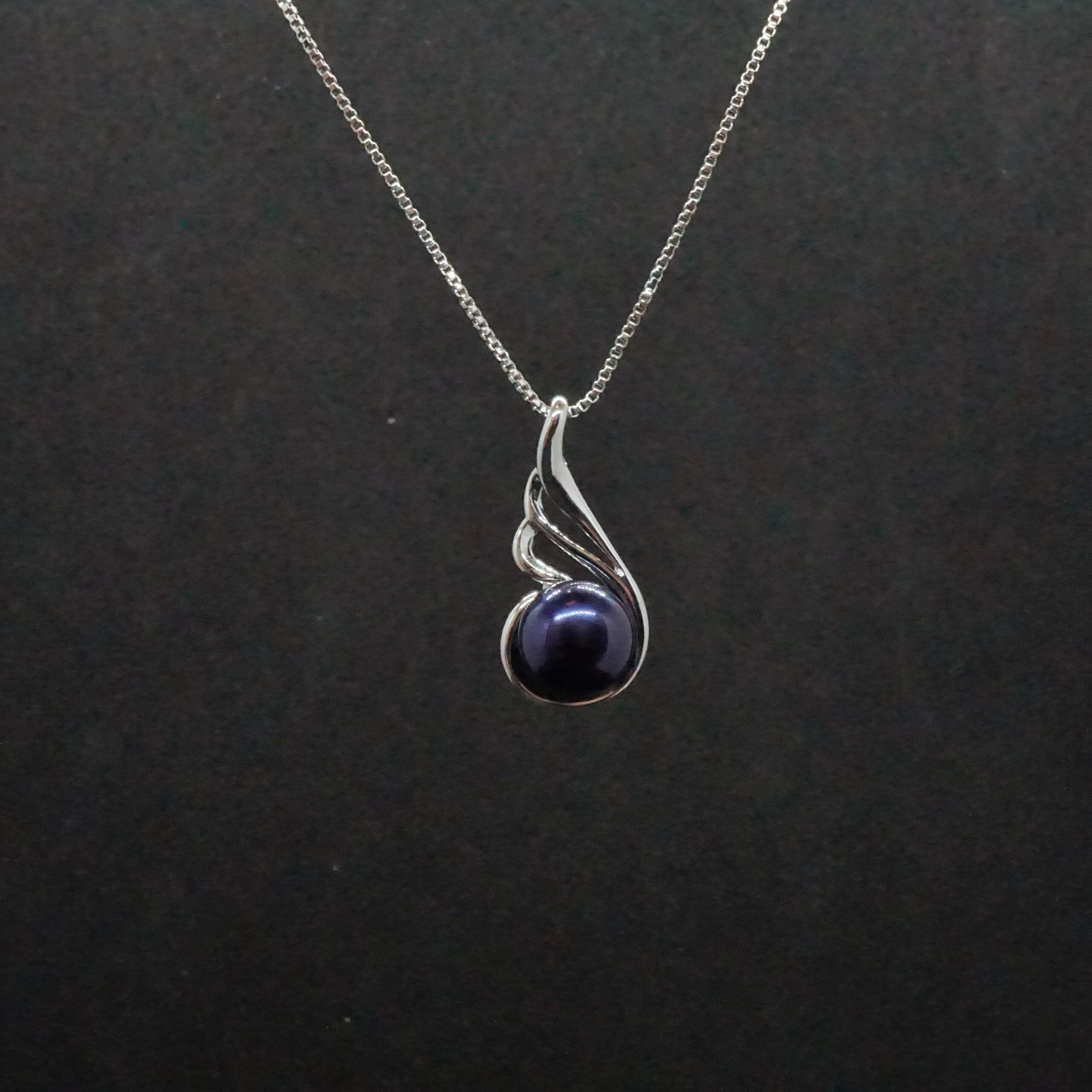 Iris X -  Single Freshwater Pearl Silver Pendant