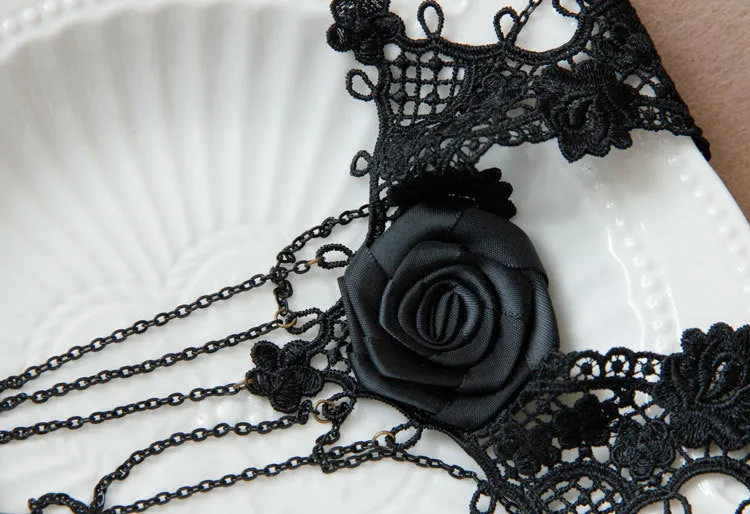 Lucinda Lindley - Retro Black Lace Choker by The Nevermore