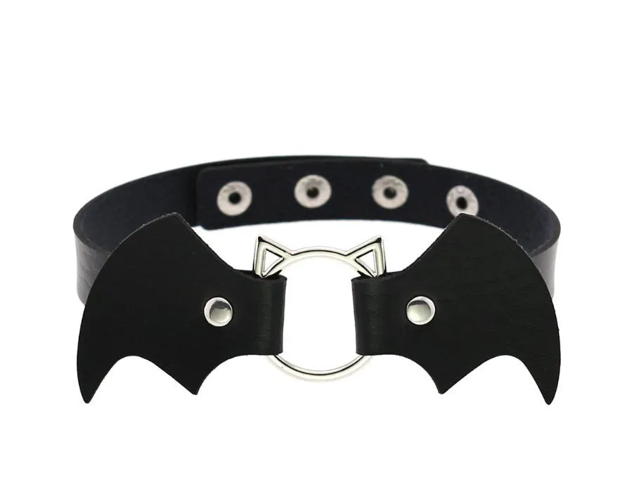 Mei Ross - Gothic Leather Choker by The Nevermore