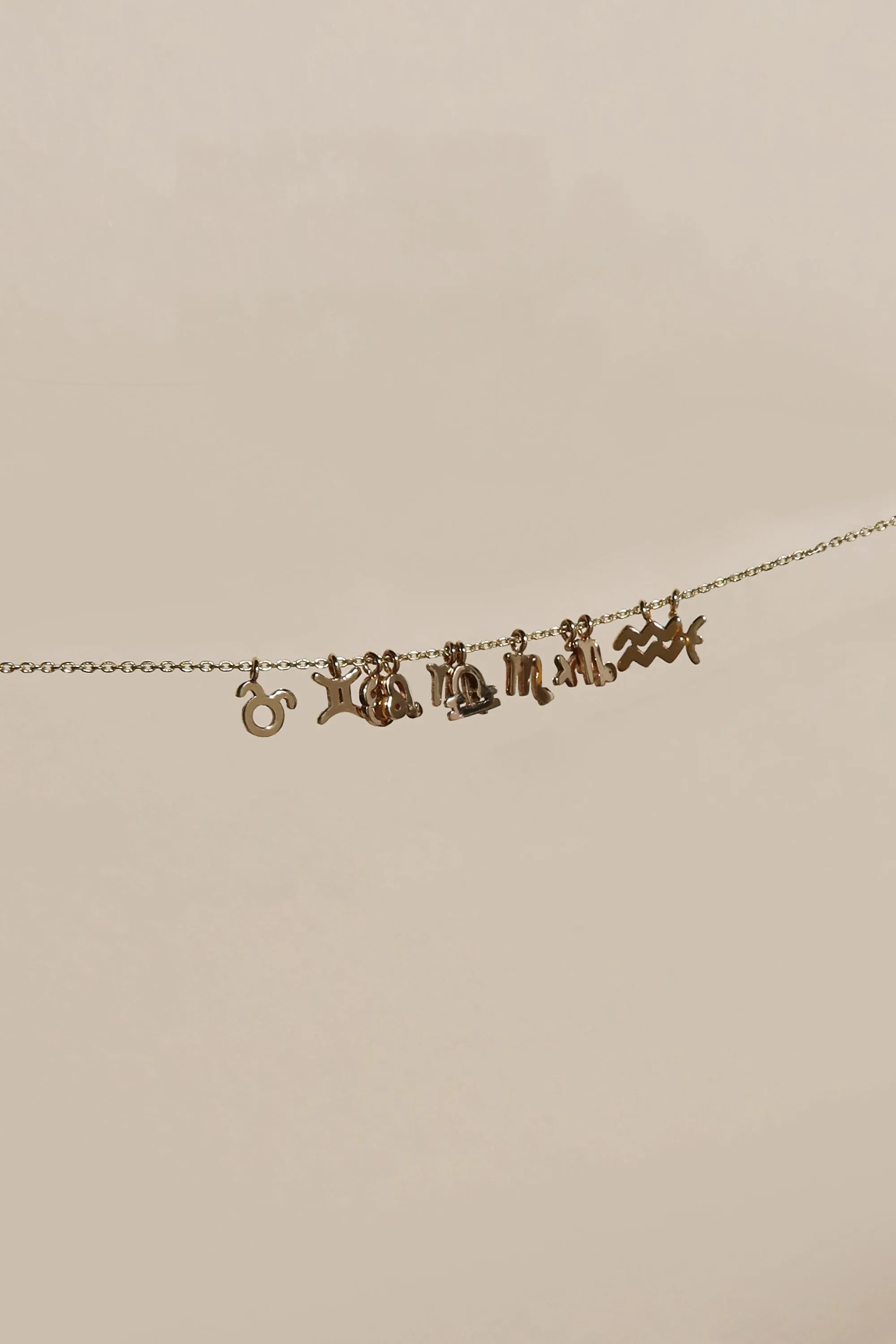 PETITE AQUARIUS ZODIAC NECKLACE