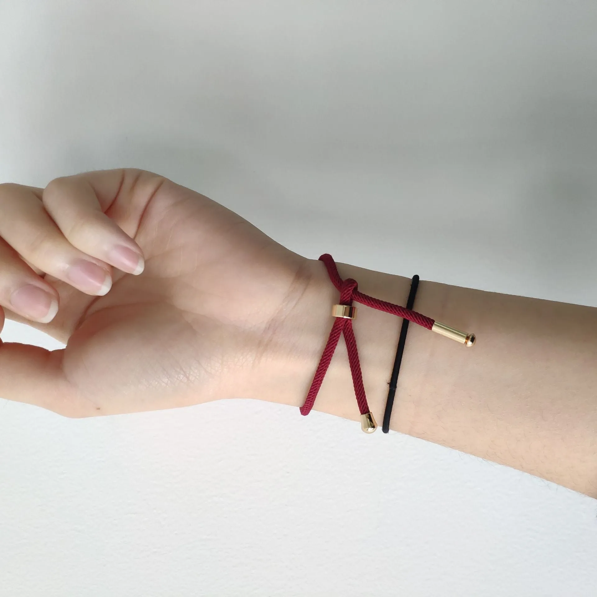 Simple contrasting wild cotton rope bracelet